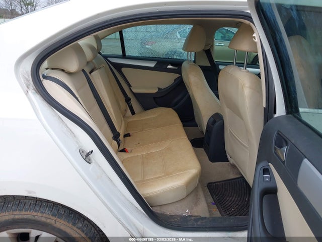 Продаж на аукціоні авто 2013 Volkswagen Jetta 2.5l Se, vin: 3VWDX7AJ4DM442924, номер лоту: 44498199