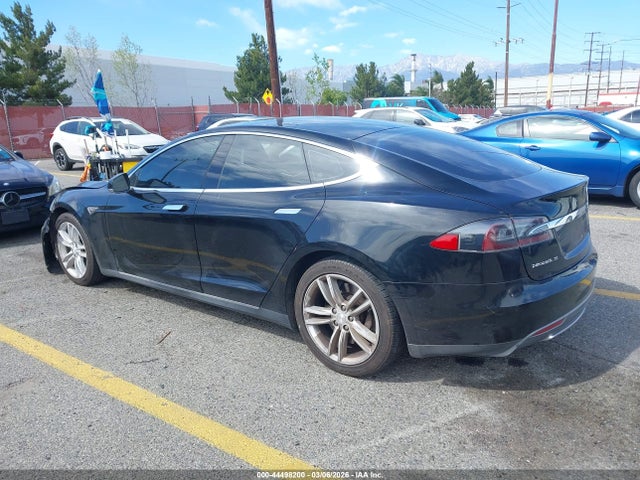 2014 TESLA MODEL S 5YJSA1H13EFP52244 Photo 2
