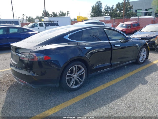 2014 TESLA MODEL S 5YJSA1H13EFP52244 Photo 3