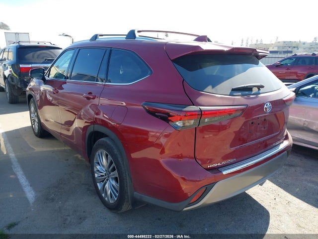 2024 TOYOTA HIGHLANDER 5TDKDRBH4RS548761 Photo 2
