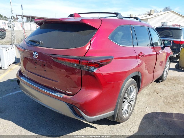 2024 TOYOTA HIGHLANDER 5TDKDRBH4RS548761 Photo 3