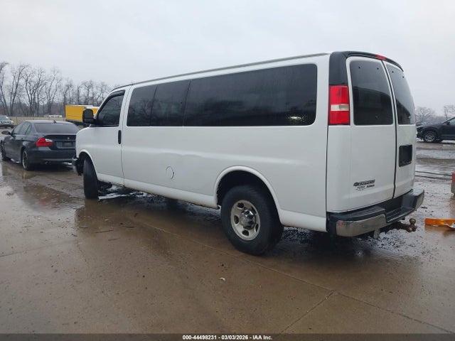2013 CHEVROLET EXPRESS 3500 1GAZG1FAXD1144205 Photo 2