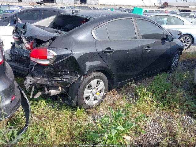 3KPFK4A72HE100935 KIA FORTE LX
