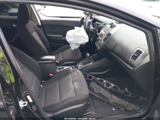 3KPFK4A72HE100935 KIA FORTE LX