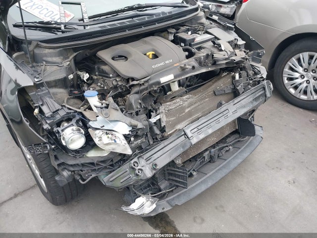 3KPFK4A72HE100935 KIA FORTE LX
