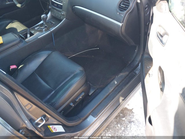 44498292 :رقم المزاد ، JTHCF5C25C5059511 vin ، 2012 Lexus Is 250 مزاد بيع