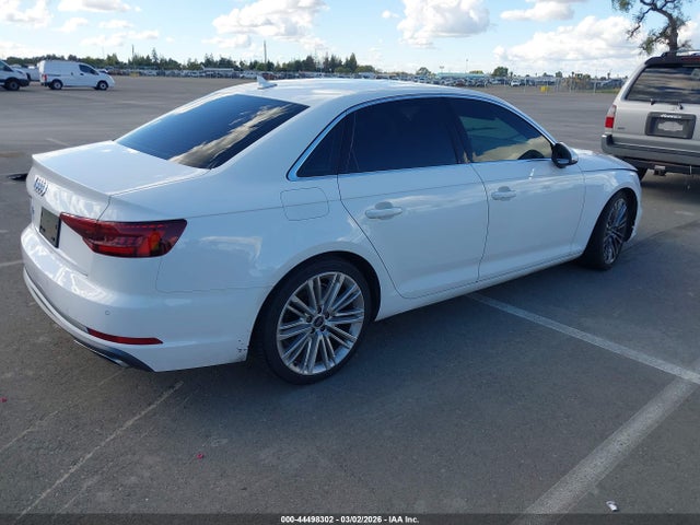 2019 AUDI A4 WAUHMAF47KN007473 Photo 3