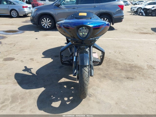 Victory Motorcycles Cross Country 2014 5VPDW36N8E3027751 Image 5