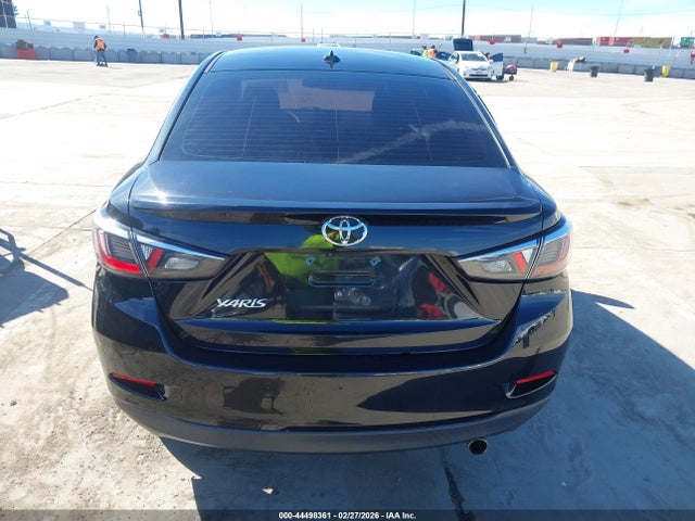 3MYDLBYV4KY507644 Toyota YARIS LE