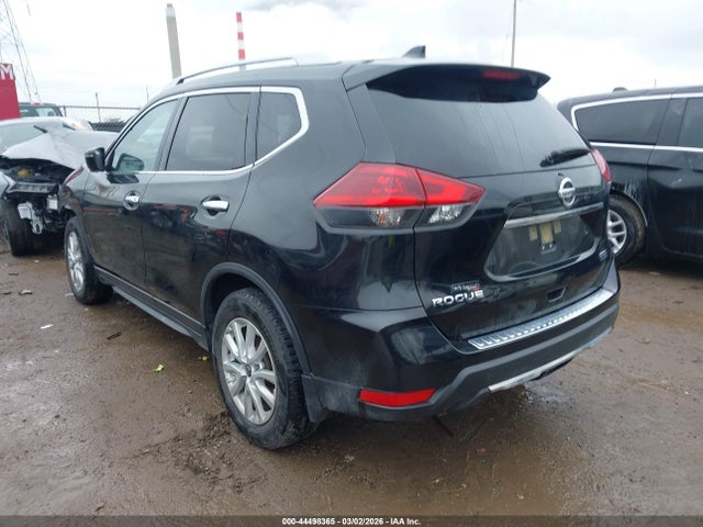 2019 NISSAN ROGUE JN8AT2MT7KW266972 Photo 2