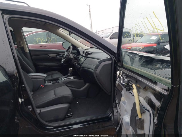 2019 NISSAN ROGUE JN8AT2MT7KW266972 Photo 4