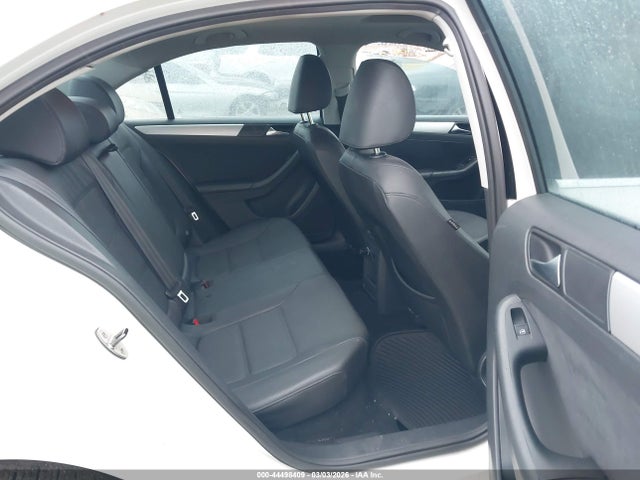 44498409 :رقم المزاد ، 3VWLZ7AJ3BM379799 vin ، 2011 Volkswagen Jetta 2.5l Sel مزاد بيع