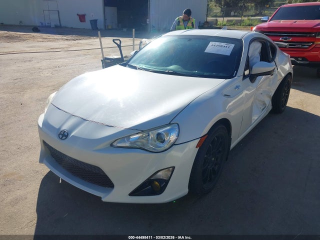 JF1ZNAA14G8704905 Scion FR-S