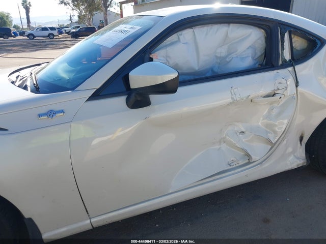 JF1ZNAA14G8704905 Scion FR-S