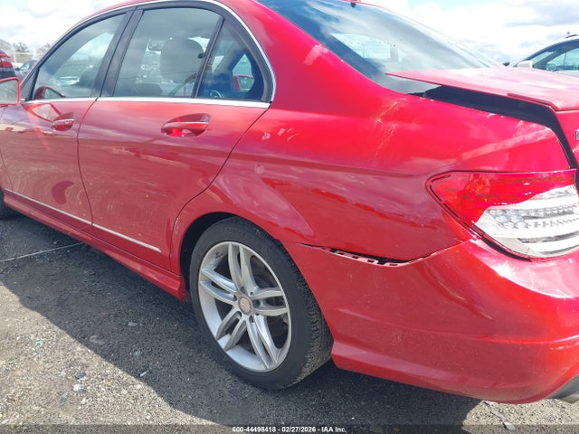 2014 Mercedes-benz C 250 Sport მანქანა იყიდება აუქციონზე, vin: WDDGF4HB6EA955869, აუქციონის ნომერი: 44498418