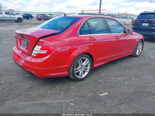 2014 Mercedes-benz C 250 Sport მანქანა იყიდება აუქციონზე, vin: WDDGF4HB6EA955869, აუქციონის ნომერი: 44498418