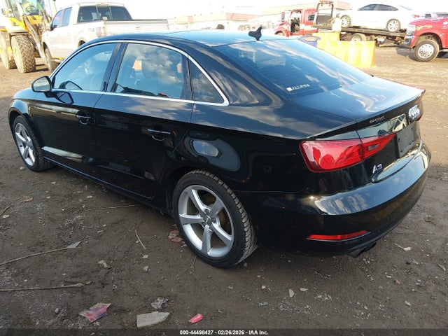 2015 AUDI A3 WAUACGFFXF1028095 Photo 2