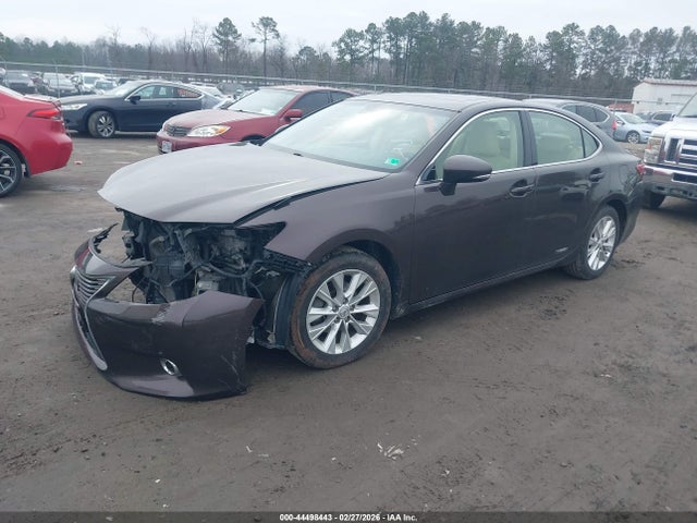Lexus ES 300H 2015 JTHBW1GG9F2093953 Image 2