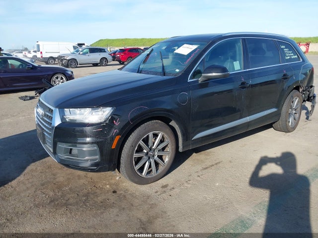 Продажа на аукционе авто 2018 Audi Q7 3.0t Premium, vin: WA1LAAF78JD048807, номер лота: 44498446
