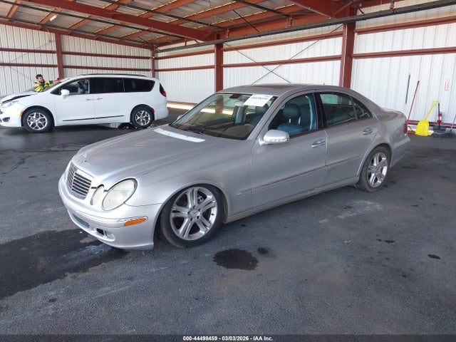 44498459 :رقم المزاد ، WDBUF70J25A692442 vin ، 2005 Mercedes-benz E 500 مزاد بيع