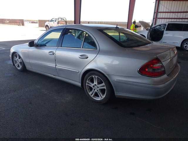 44498459 :رقم المزاد ، WDBUF70J25A692442 vin ، 2005 Mercedes-benz E 500 مزاد بيع