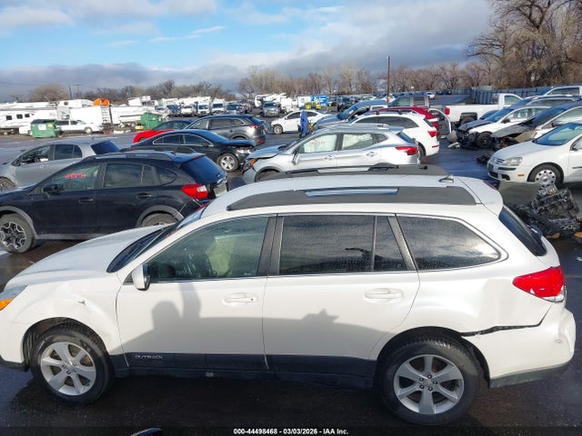 Subaru Outback 2.5i Premium 2014 4S4BRBCC8E3286648 Image 14
