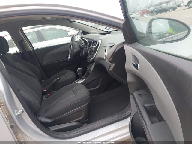 1G1JD5SH3J4103716 Chevrolet Sonic Lt Auto