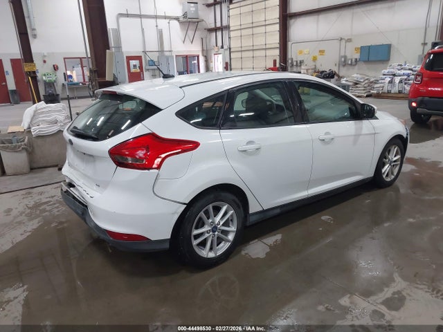 1FADP3K2XGL364289 Ford FOCUS SE