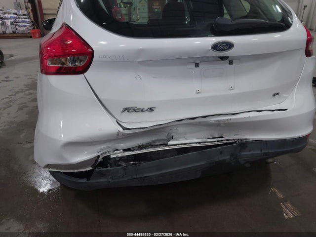1FADP3K2XGL364289 Ford FOCUS SE