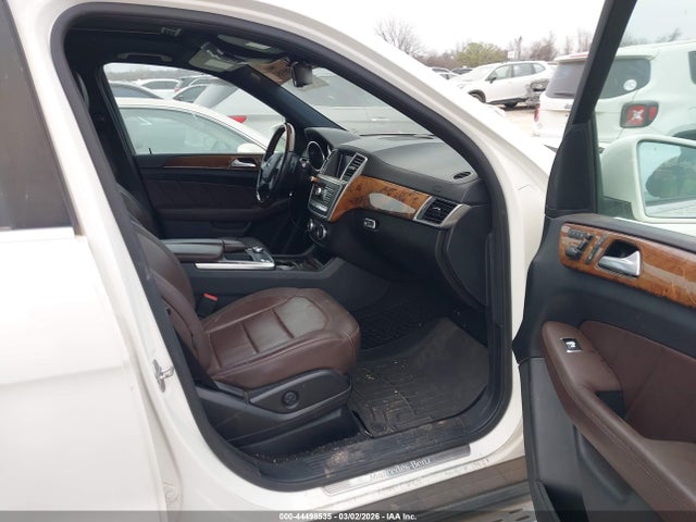 2015 MERCEDES-BENZ GL 350 BLUETEC 4JGDF2EE7FA475322 Photo 4