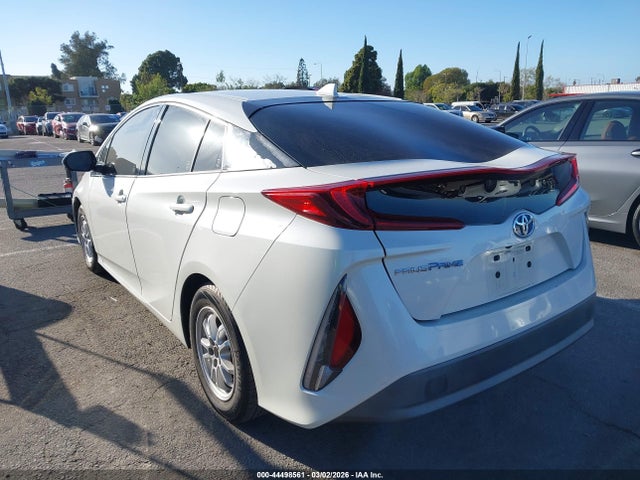 2019 TOYOTA PRIUS PRIME JTDKARFP6K3118246 Photo 2