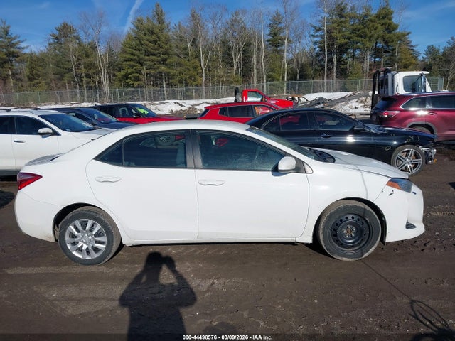 Toyota COROLLA LE 2018 2T1BURHEXJC985934 Image 13