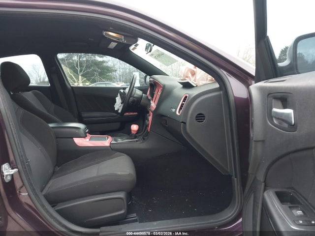 44498578 :رقم المزاد ، 2C3CDXBG5NH221170 vin ، 2022 Dodge Charger Sxt Rwd مزاد بيع