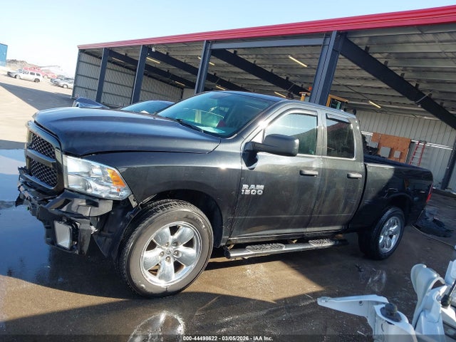 44498622 :رقم المزاد ، 1C6RR7FG6JS345251 vin ، 2018 Ram 1500 Express  4x4 6'4 Box مزاد بيع