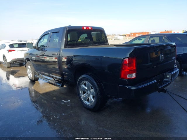 44498622 :رقم المزاد ، 1C6RR7FG6JS345251 vin ، 2018 Ram 1500 Express  4x4 6'4 Box مزاد بيع