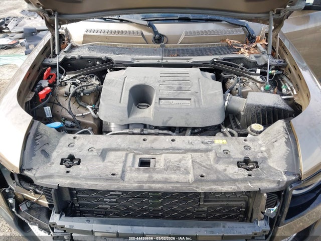 SALEJFFU3R2317698 Land Rover Defender 130 P300 S