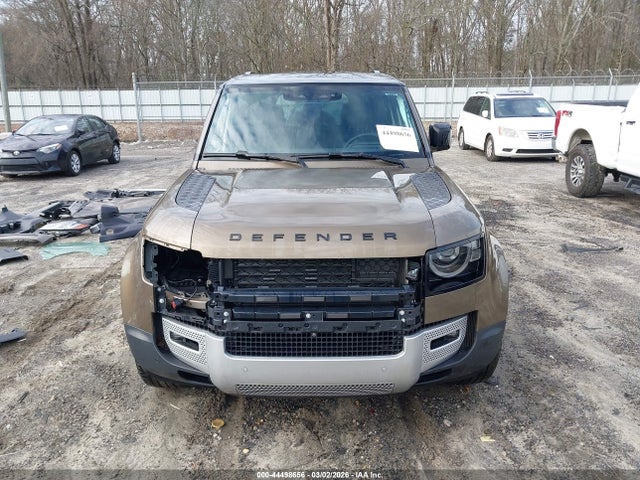 SALEJFFU3R2317698 Land Rover Defender 130 P300 S