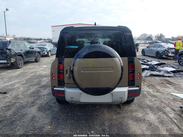 SALEJFFU3R2317698 Land Rover Defender 130 P300 S