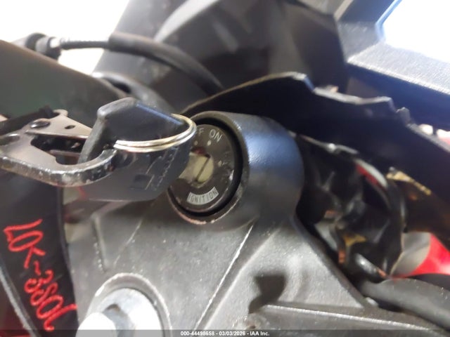 Kawasaki Ex300 B 2016 JKAEX8B18GDA24083 Image 11