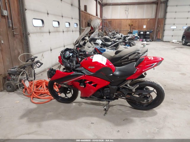 Kawasaki Ex300 B 2016 JKAEX8B18GDA24083 Image 13