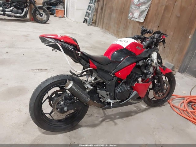 Kawasaki Ex300 B 2016 JKAEX8B18GDA24083 Image 4