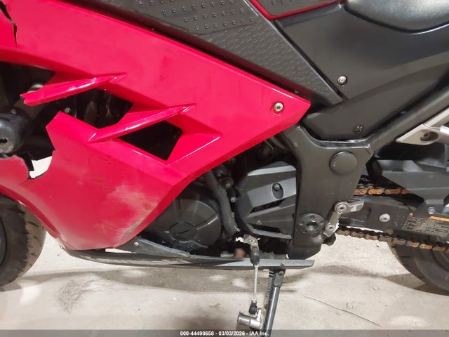 Kawasaki Ex300 B 2016 JKAEX8B18GDA24083 Image 9