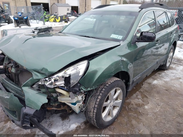 44498664 :رقم المزاد ، 4S4BRBDC3E3305296 vin ، 2014 Subaru Outback 2.5i Premium مزاد بيع