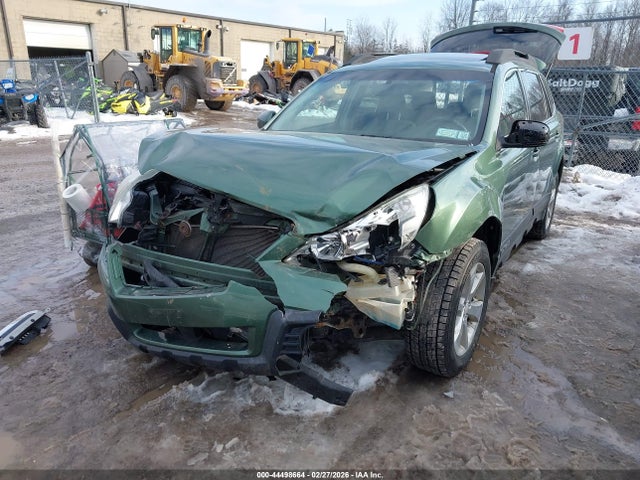 44498664 :رقم المزاد ، 4S4BRBDC3E3305296 vin ، 2014 Subaru Outback 2.5i Premium مزاد بيع
