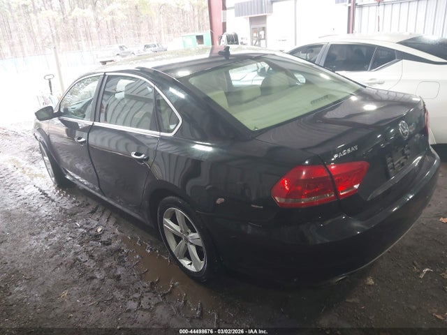 44498676 :رقم المزاد ، 1VWBP7A39DC136070 vin ، 2013 Volkswagen Passat 2.5l Se مزاد بيع