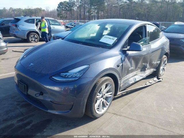 2023 TESLA MODEL Y 7SAYGDEEXPA089470 Photo 1