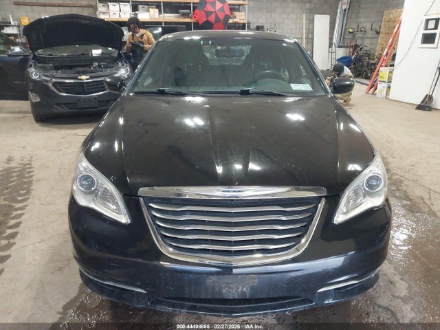 2011 Chrysler 200 Touring მანქანა იყიდება აუქციონზე, vin: 1C3BC1FG3BN610463, აუქციონის ნომერი: 44498698