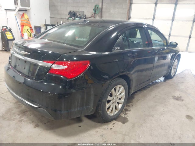 2011 Chrysler 200 Touring მანქანა იყიდება აუქციონზე, vin: 1C3BC1FG3BN610463, აუქციონის ნომერი: 44498698