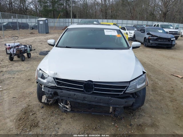 2016 Volkswagen Jetta 1.8t Sel მანქანა იყიდება აუქციონზე, vin: 3VWL17AJ2GM345528, აუქციონის ნომერი: 44498720