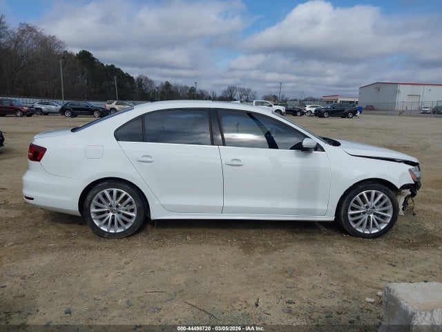 2016 Volkswagen Jetta 1.8t Sel მანქანა იყიდება აუქციონზე, vin: 3VWL17AJ2GM345528, აუქციონის ნომერი: 44498720